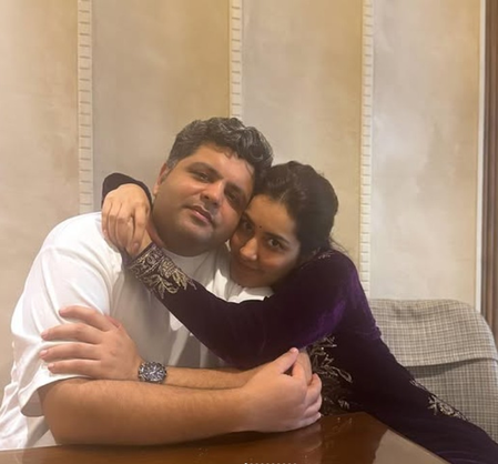Rashi Khanna shared the importance of moments with family
