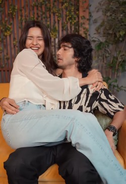 Avneet Kaur and Shantanu Maheshwari recreates this famous song