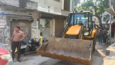 The corner of the corner is broken … bulldozers on Nafis’s property on the second day too, now these people can have action – Bulldozers also ran the second day on Nafees property