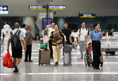 More than 18 million passengers have traveled through Chinese railroad for four consecutive days daily