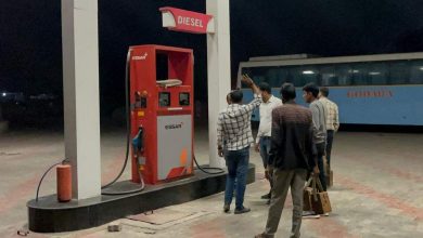Dabok police hit illegal petrol pump in Udaipur, learn how to work in footage without license