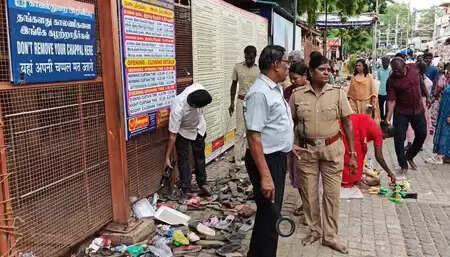 Madurai Menakshi Amman Temple threatened to bombard, to search for three hours