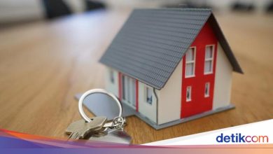 The DKI Jakarta Provincial Government gives a reduction and release of BPHTB, it is a list of receipts