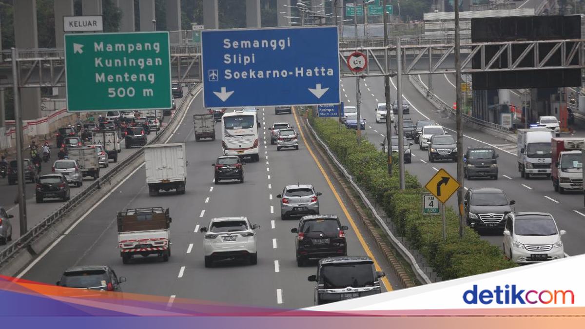 Traffic density points this morning on a number of toll roads in Jakarta