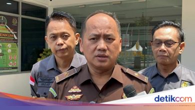 Riza Chalid-Jurist Tan can only return to RI or Overstay after the passport is recalled