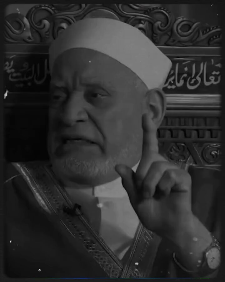 شاف الرسول في المنام و حفظ القرآن بعمر 10 سنوات.. رحيل العالم الجليل #أحمد_عمر_هاشم