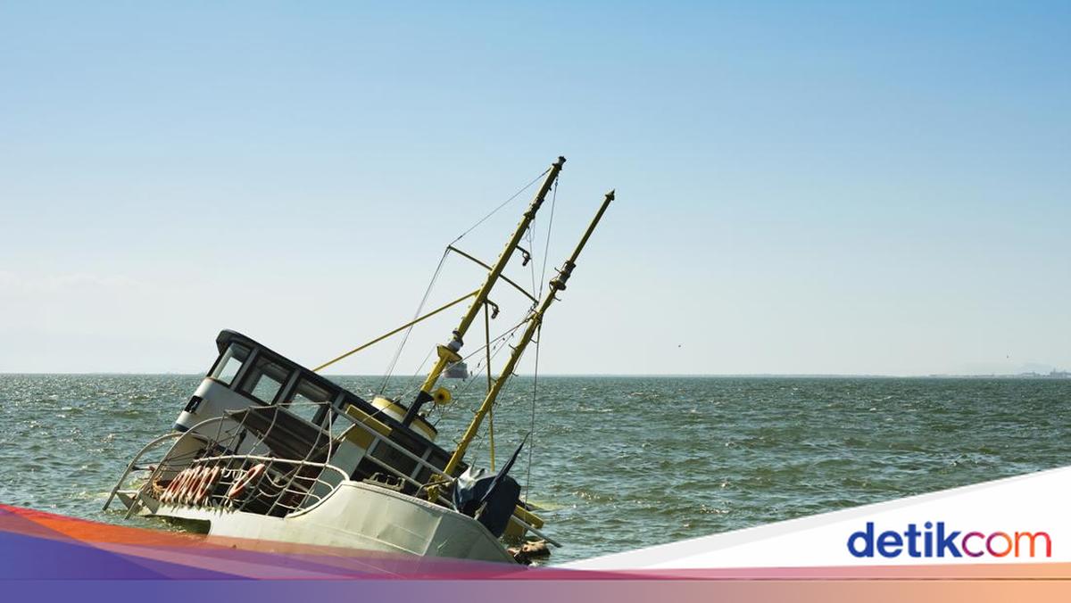 Fish boats sank in the thousand islands’ sea, 5 missing people