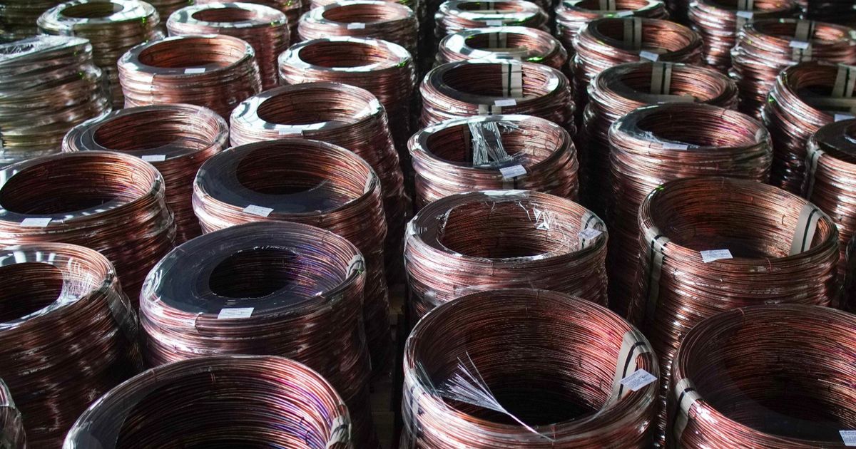 Buyer descends amid warnings of federal officials over the interest