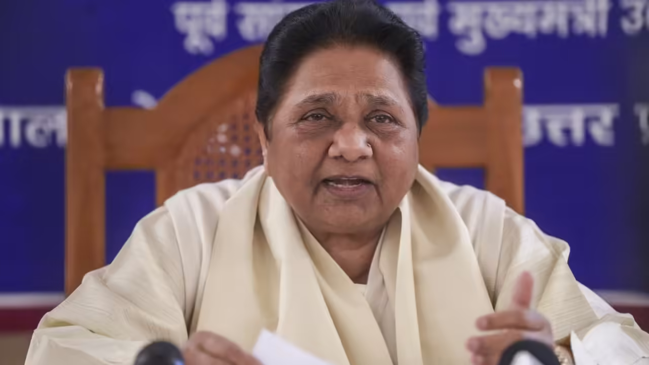 Crowds of lakhs, elephant posters and blue -white increase in Lucknow Rally: Will Mayawati be able to win the lost support base?
