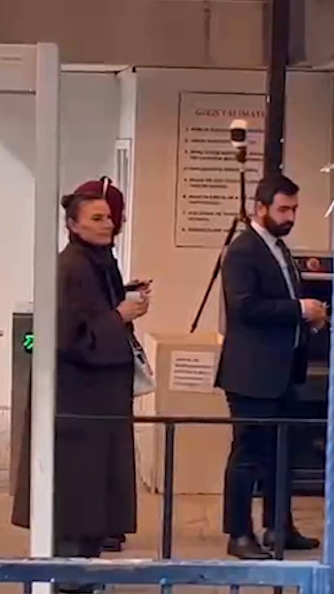 قضية تعاطي الممنوعات بين المشاهير تتصاعد في تركيا وخديجة أصلان تدعم ديميت إيفجار بعد استدعائها…