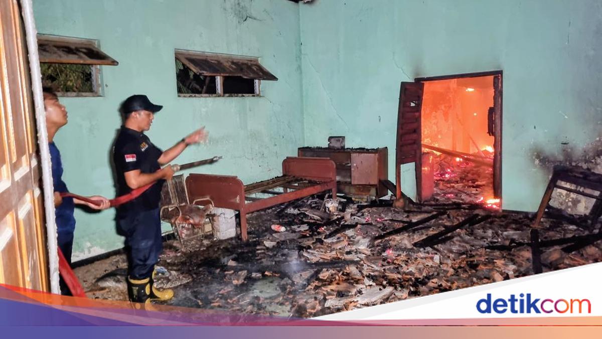 Ponorogo man burns as he burns in his home suffer from 75% burns