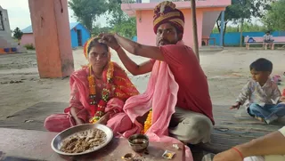 Sahreen became proud by taking seven rounds in the temple, breaking the wall of religion for love – Gaurav and Sahreens Interfaith Wedding Love Conquers Religion