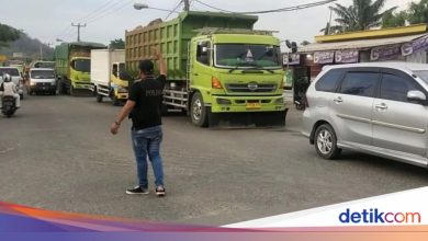 Causing traffic jams, the working hours of the mining truck at Bojonegara-Jls Cilegon is limited