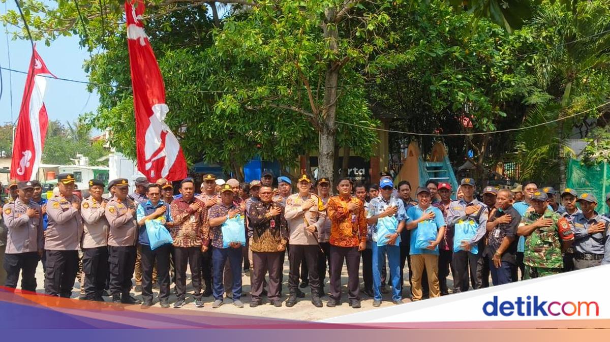 Police in Seribu Islands work with ‘Potmas’ to guard Jakarta