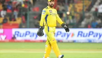 Dhoni indented velammal cricket stage in Madurai, supporters were desperate to get a look