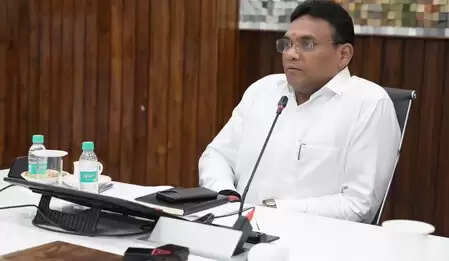 RUDRAPRAYAG: Secretary-in-Charge R Rajesh Kumar reviewed the development works, gave instructions to speed up