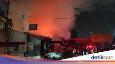 Madura Workshop-Warung Fire in Cikunir Bekasi, 4 firefighters sent