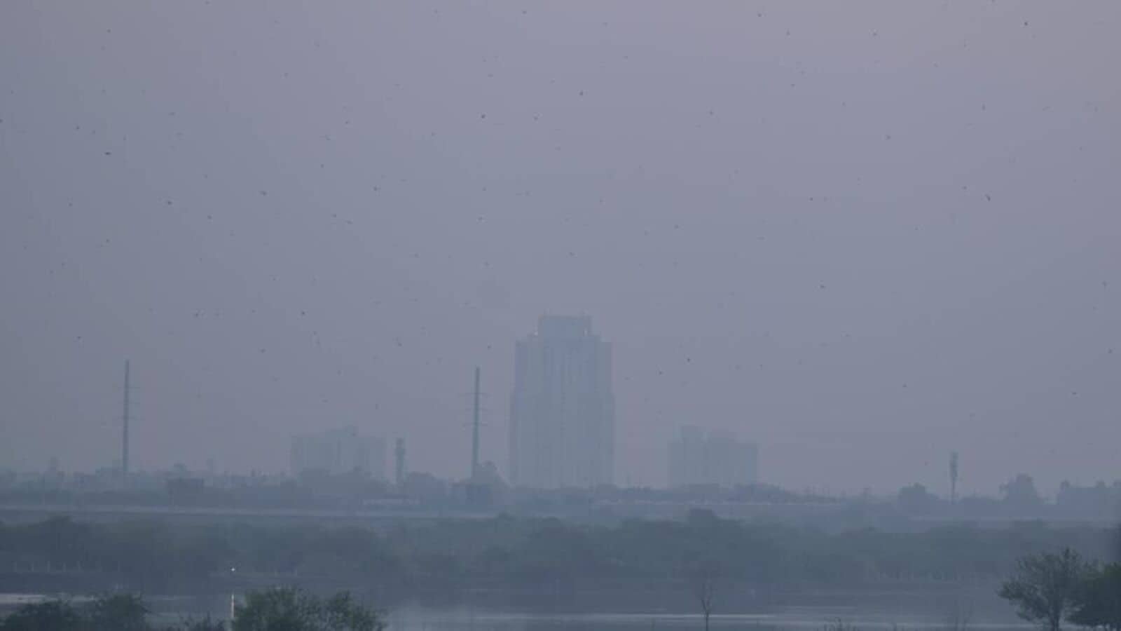 Delhi breathes again like a smoker! National Capital AQI Inches closer to ‘Poor’ category