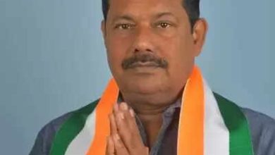 Former MP Ajay Nishad turns before the congress before the election in the Bihar meeting.