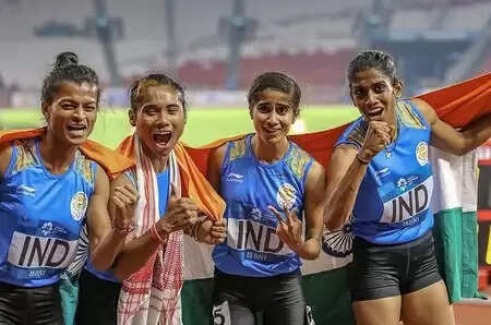 Sarita Gaikwad, who left a mark in the world after coming out of the tribal area, played a role in her success.