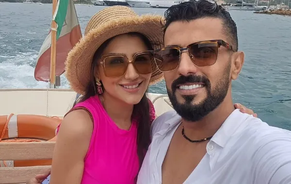 محمد سامي ل مي عمر: بعت ساعة عشان أكمل ثمن العربية