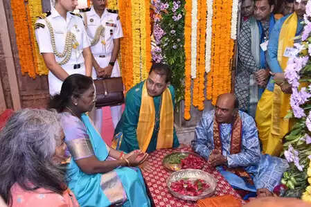 Gujarat: President Drupadi Murmu visited Lord Dwarkadhish