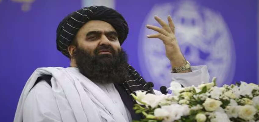 “We did not refuse …” After the enormous controversy, the declaration of Afghan minister did not come out on any entry of female journalists, knowing what Muttaki said
