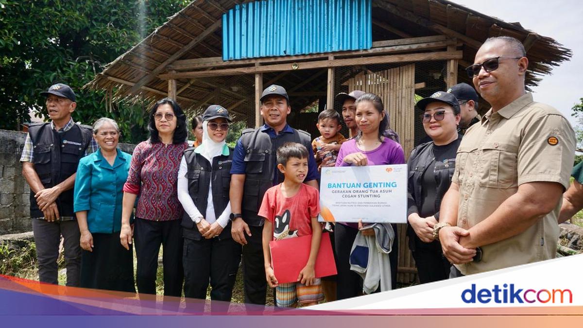 Minister Wihaji provides assistance to families who are at risk of stuning in Manado