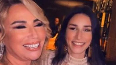 ابنة المخرجة إيناس الدغيدي توجه رسالة لوالدتها:«حققت حلمها واتجوزت وهى فوق ال 70 سنة»