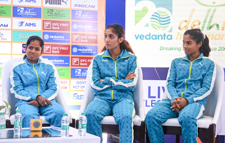 Delhi Half Marathon is inaugurated by Lieutenant -Governor VK Saxena and Chief Minister Velha Gupta.