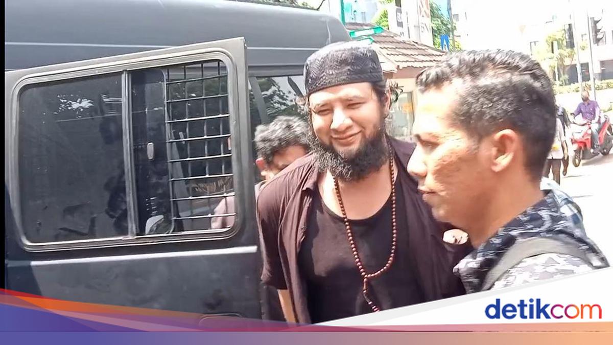 Ammar Zoni was transferred to Cipinang Prison after being caught spreading drugs in the detention center