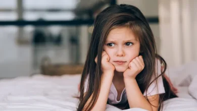 علامات التوتر لدى طفلك والطريقة الصحيحة للتعامل معه