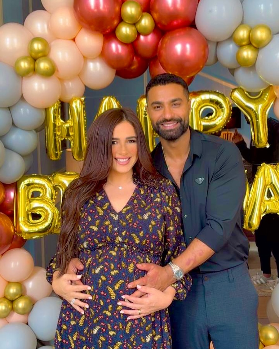 بعد تجدد تعاونها مع كريم فهمي ياسمين عبد العزيز تواصل مسيرتها بنجاح وتُثبت أنها الأكثر وفاءً…