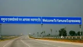 If you ignore Rules on Yamuna Expressway, the risk of accidents due to tractortrolley – Yamuna Expressway overload tractors violate rules increase the accident risk