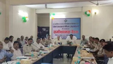 Jharkhand: Meeting on Ghatshila by-election preparations, all polling stations will be developed as model huts.