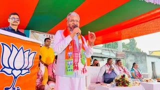 Many BJP leaders, including Babulal -Champai, instructed Ghatshila. It seems that the congressional members are away from JMM -BJP leaders are taking the lead in the Ghatshila Congress Distance of JMM