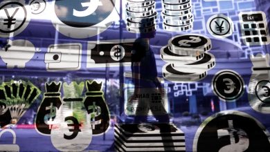 A big bet against the dollar becomes a painful deal for investors