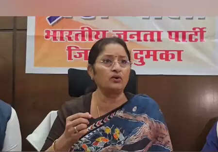 Jharkhand: In Dumka, Union Minister Annapurna appealed to take the ‘Vocal for Local’ campaign to each person.