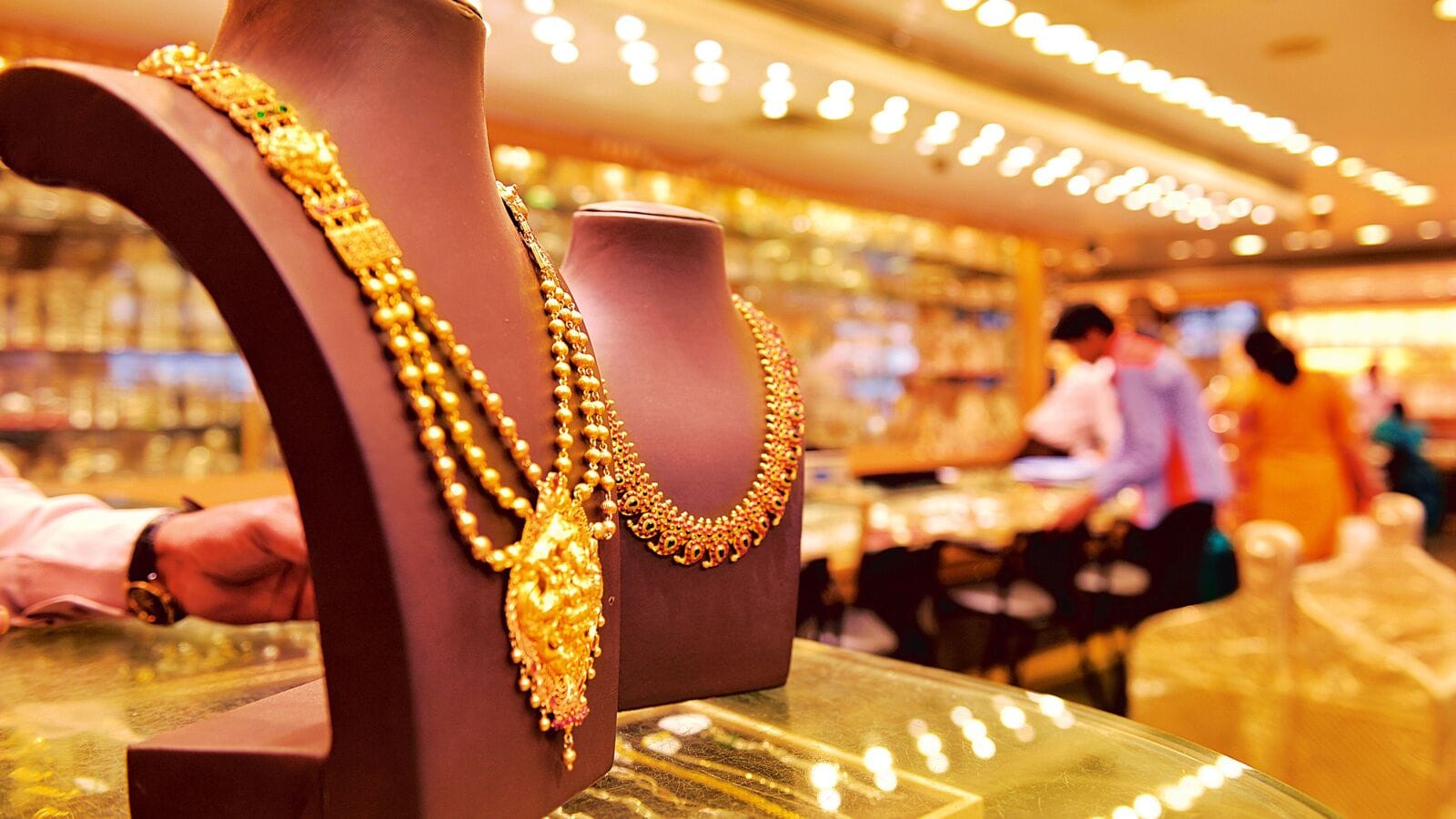 Trump has unleashed a two -world war against gemstones and jewelry sector