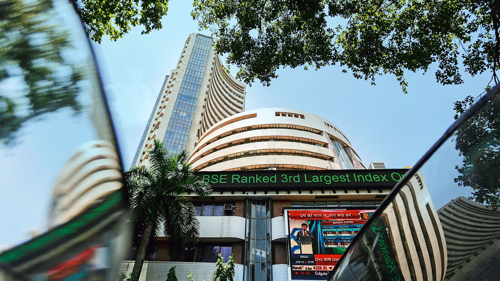 Shares to look at: Tata Motors, DMART, Infosys, Axis Bank Between Shares in Focus