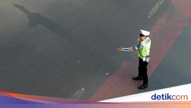 Pansda Metro explains viral video of PJR Chasing Truck on Toll Road: Video 2024