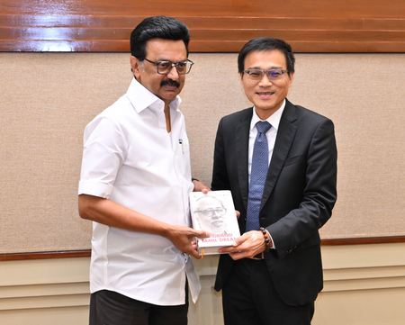 Foxconn to invest Rs 15,000 crore in Tamil Nadu, creating 14,000 high value posts