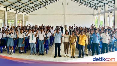 Golkar MPR fraction talks about the importance of young generations practicing Pancasila values