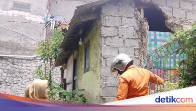 2 houses in Bogor collapsed due to the rotten bend structure, 1 injured injured