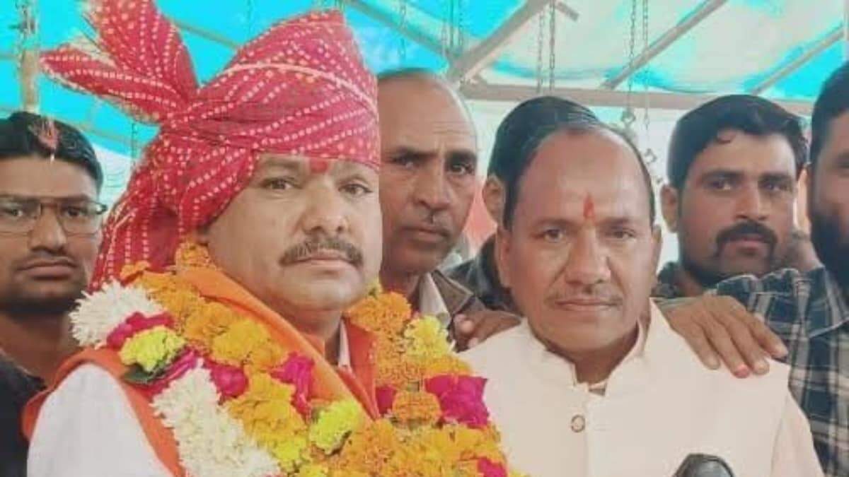 Watch the video of fraud of Rs 38 thousand of Panchayat Pradhan in the name of BJP ticket