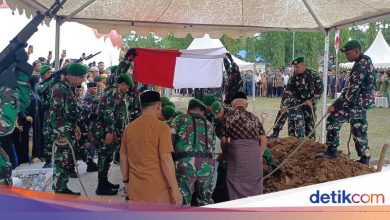 Lieutenant Fauzi gave a promotion