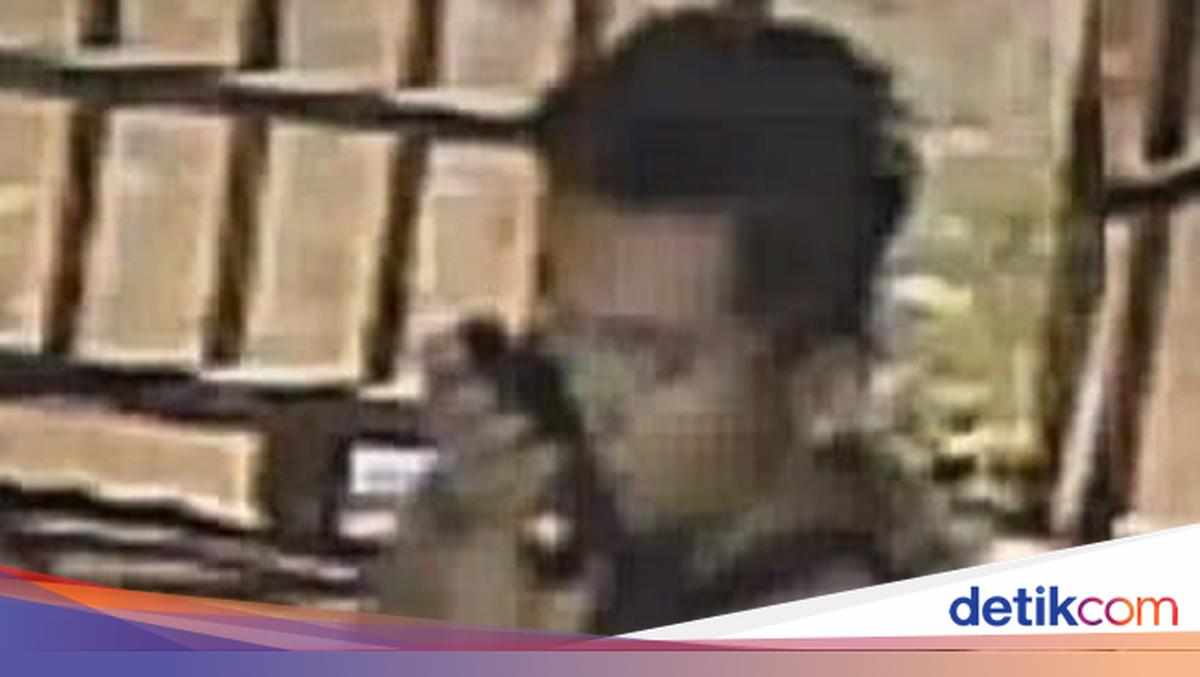 Man in Lower Ogan steals the underpants of the female student, action captured by CCTV