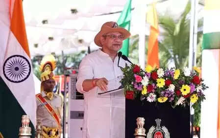 Gujarat: Union Minister Ashwini Vaishnav honored 41 staff members at the RPF Foundation Day Parade in Falsead.