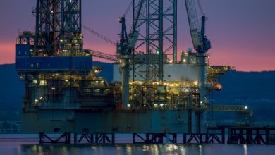 Oil is still rising amid the hope of calming tension between Washington and Beijing