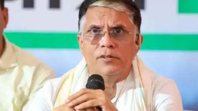 With reference to Anandu Ji, Pawan Kheda said, it is necessary to highlight the dark side of RRs.